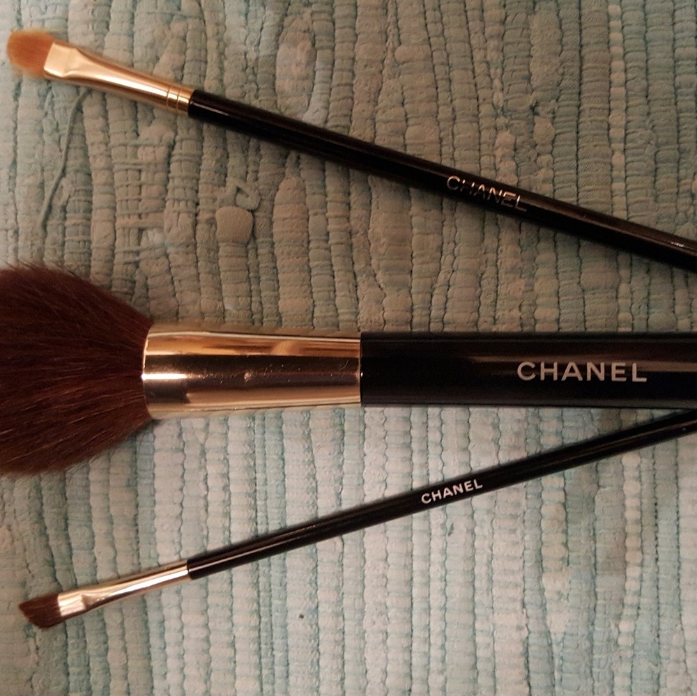 SOLD!!!!!    Chanel Makeup Brushes